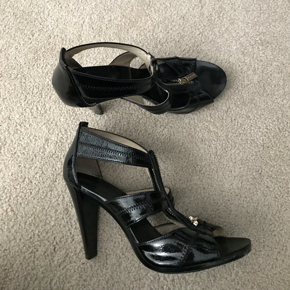 HEELS